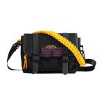 [山姆代購] UNICARE 經典郵差包